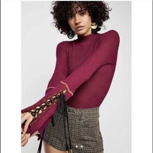 🤩HP🤩Free People Mountaineer Lace Up Thermal Top